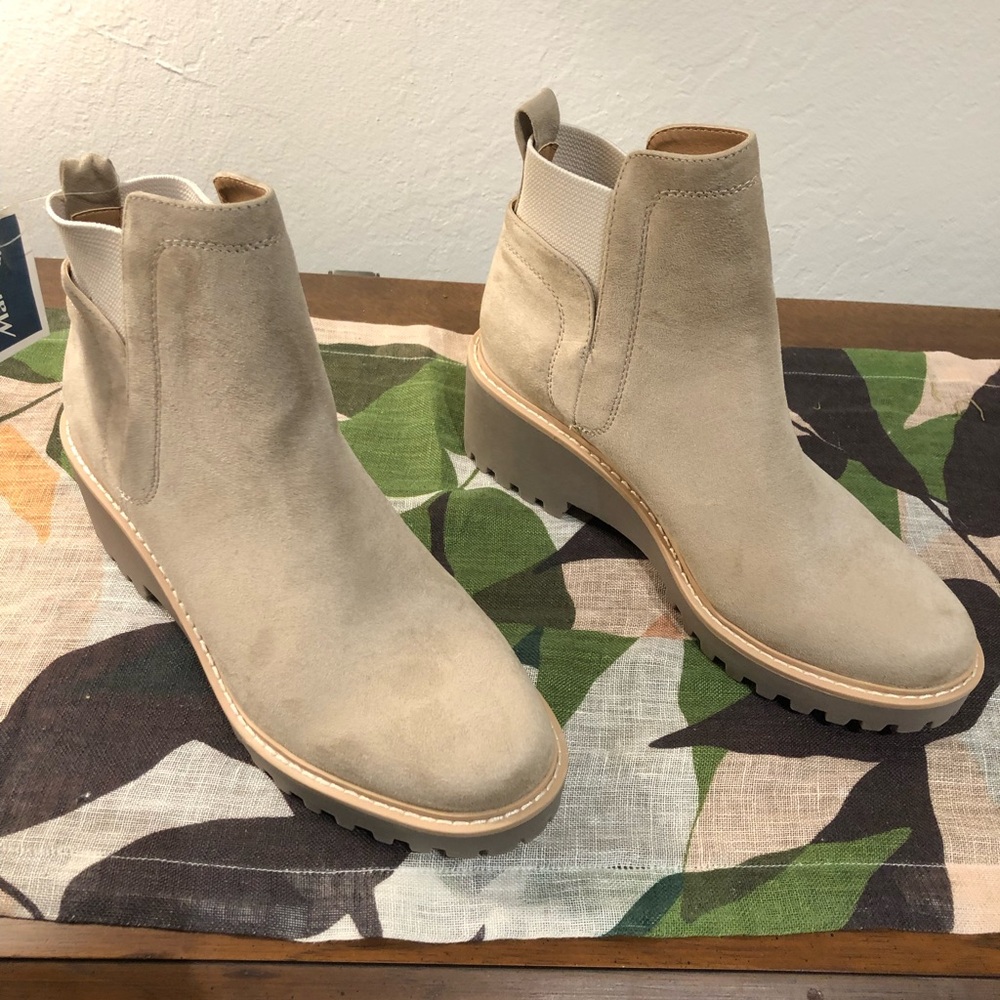 DV by Dolce Vita Cream Ankle Booties with Minimalist Design  Rielle Chelsea